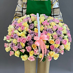 201 роз в корзине